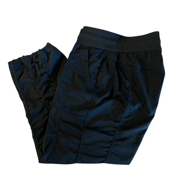 The North Face Women’s Black Athletic Capri Pants Size Small - Picture 11 of 11